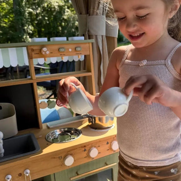 Wooden Outdoor Mud Play Kitchen – Green SenseNest