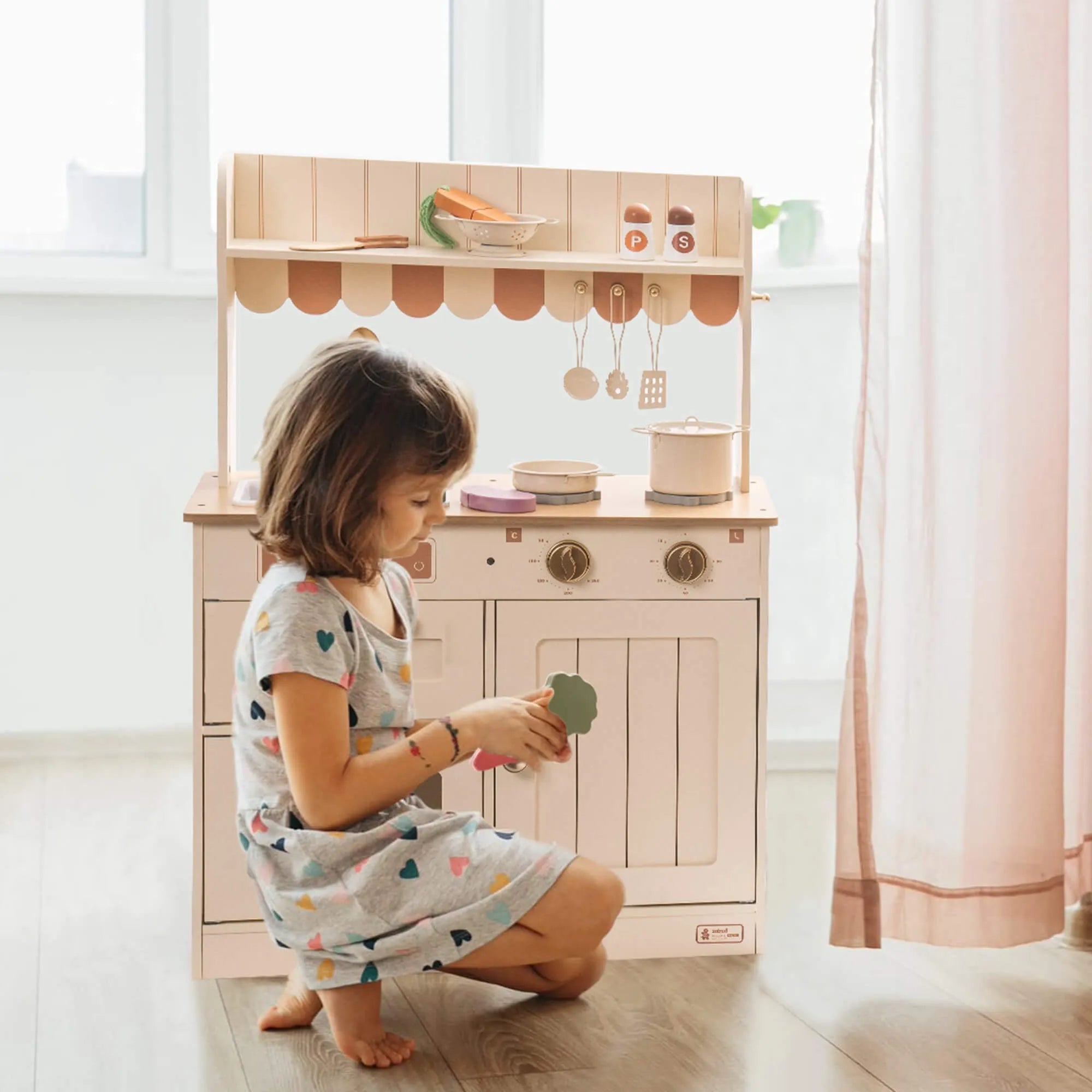 Tiny Chef - Wooden Play Kitchen SenseNest